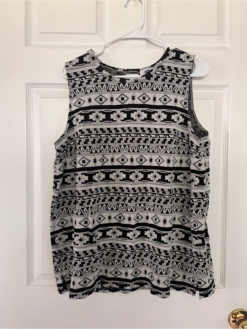 Old Navy Black and White Print Top